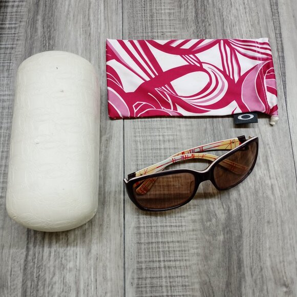 Oakley Sunglasses w/ Carrying case and protective pouch - Picture 1 of 7